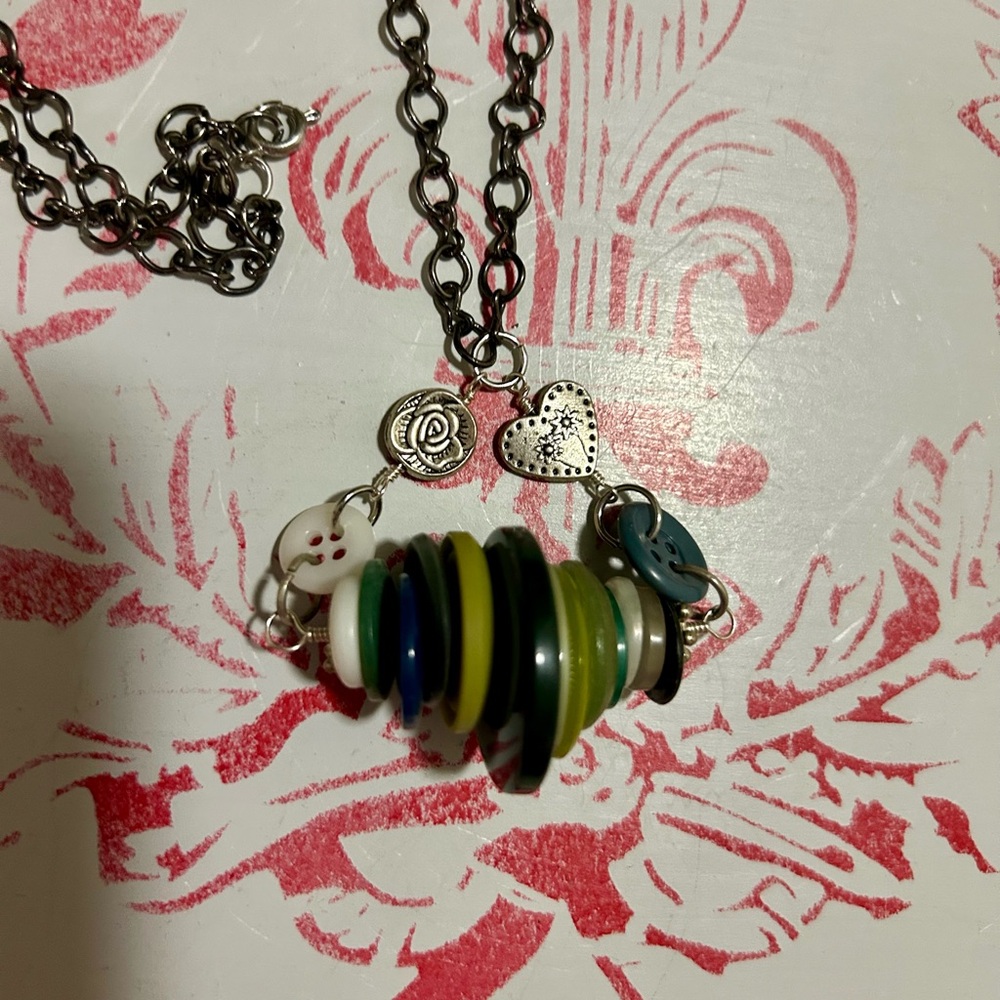 Vintage button necklace with heart charms